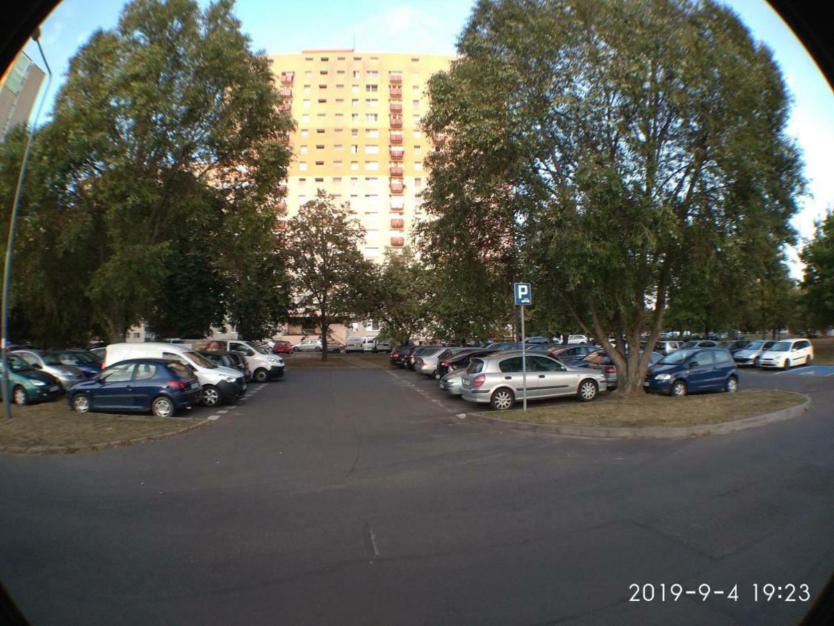 2020 Zwyciestwa 18 - Mieszkanie / Kawalerka / Studio Poznan Exterior photo
